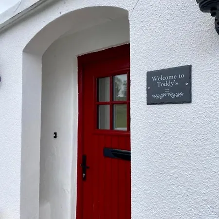 Toddys & Stables בית נופש