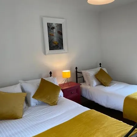 Дом отдыха Toddys & Stables Каван