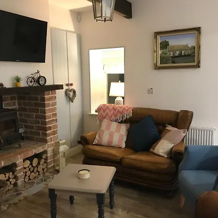 בית נופש Toddys & Stables קאבן