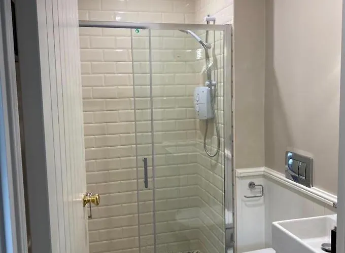 Toddys & Stables * Cavan